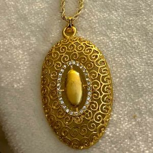 Gold, lattice, oval medallion with crystals, matching earrings, new